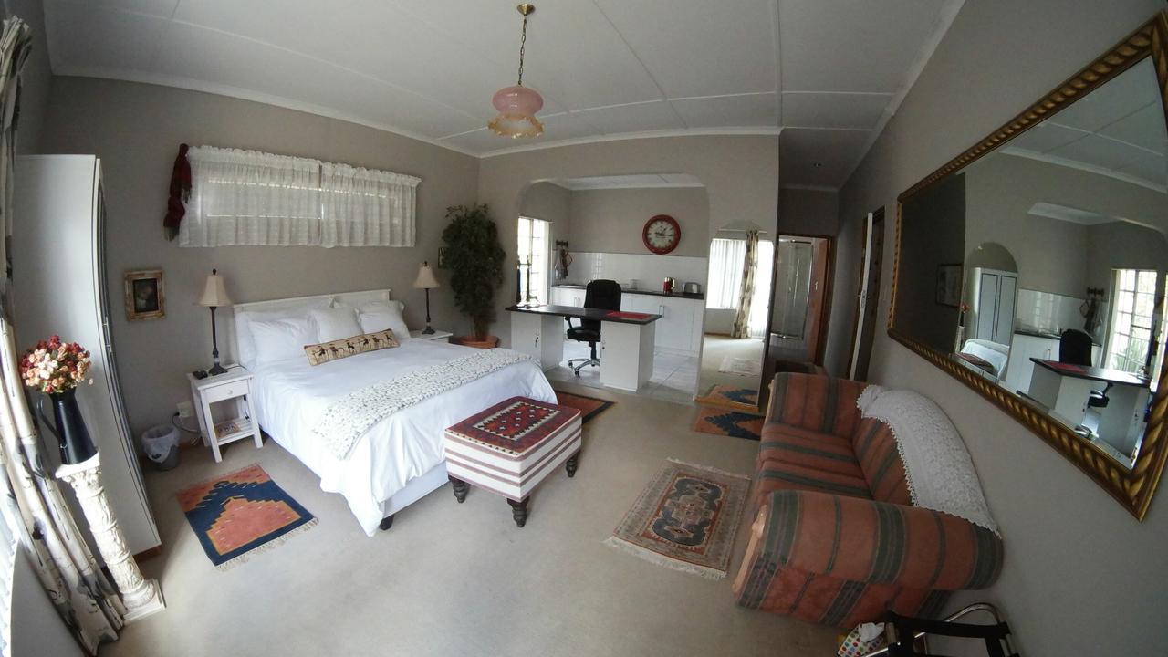 Somerset East Gate 66 Bed & Breakfast エクステリア 写真