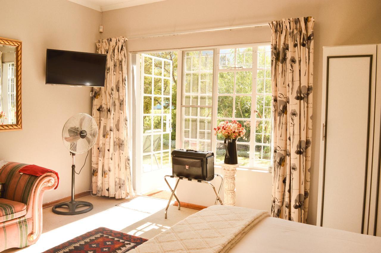 Somerset East Gate 66 Bed & Breakfast エクステリア 写真